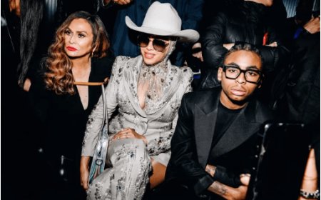 New York Fashion Week Shines: Celebrities and Style Icons Dazzle the Runway