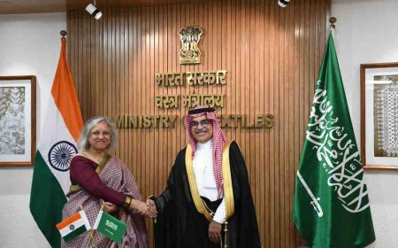 India, Saudi Arabia Sign Major Textile MoU to Boost Cooperation and Double Trade Volume