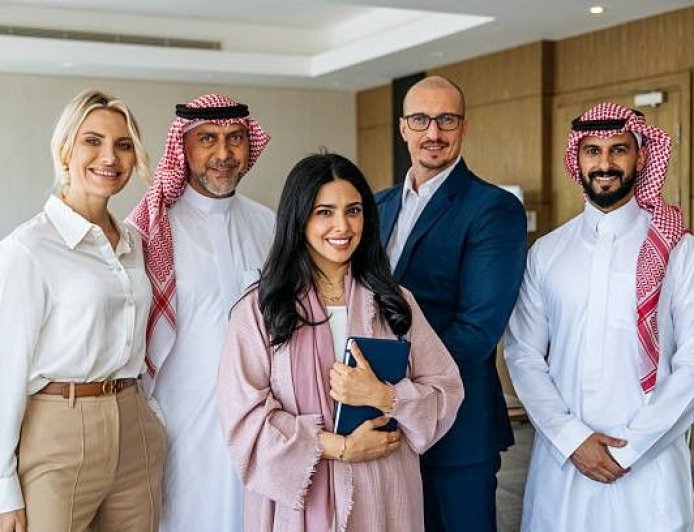 Saudi Arabia Unveils Bold Corporate Dress Code Proposal: Thawb for Nationals, Business Suits for Expats