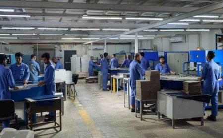 Major Economic Boost: Saudi Arabia Abolishes Expatriate Worker Fees to Supercharge the Industrial Sector