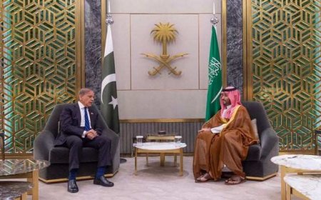 Shehbaz Sharif Meets Mohammed bin Salman Amid Iran Crisis to Discuss Regional Stability