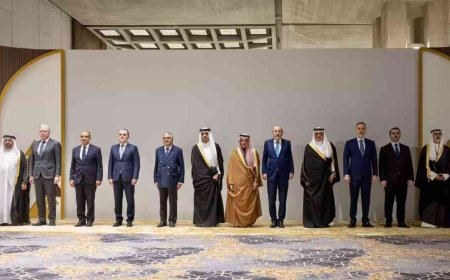 Big Diplomacy: Riyadh Summit Brings Regional Powers Together, Urges Calm Amid Iran Crisis