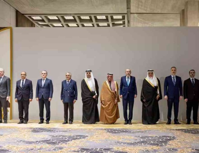 Big Diplomacy: Riyadh Summit Brings Regional Powers Together, Urges Calm Amid Iran Crisis