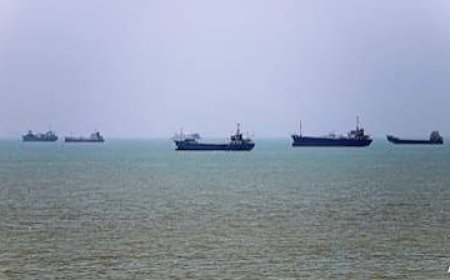Iran: Hormuz Stays Shut Until US Meets Demands