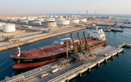 Aramco Reroutes Oil Cargoes Amid Houthi Shipping Threat